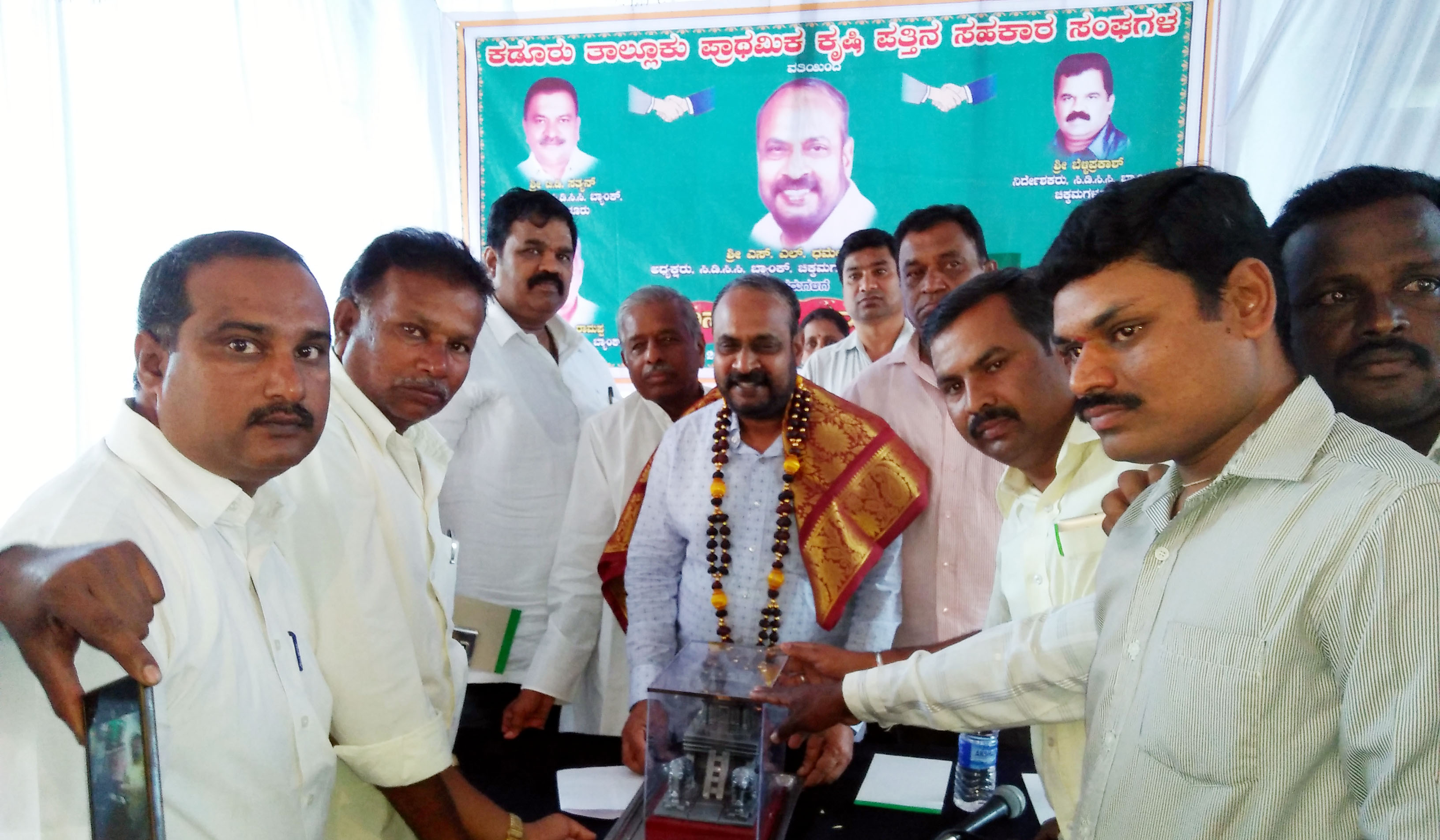 ಸಹಕಾರ ಸಂಘಗಳು ತತ್ವ, ನೀತಿ, ನಿಯಮಗಳನ್ನು ಅರ್ಥಮಾಡಿಕೊಳ್ಳಬೇಕು: ಎಸ್.ಎಲ್. ಧಮೇಗೌಡ